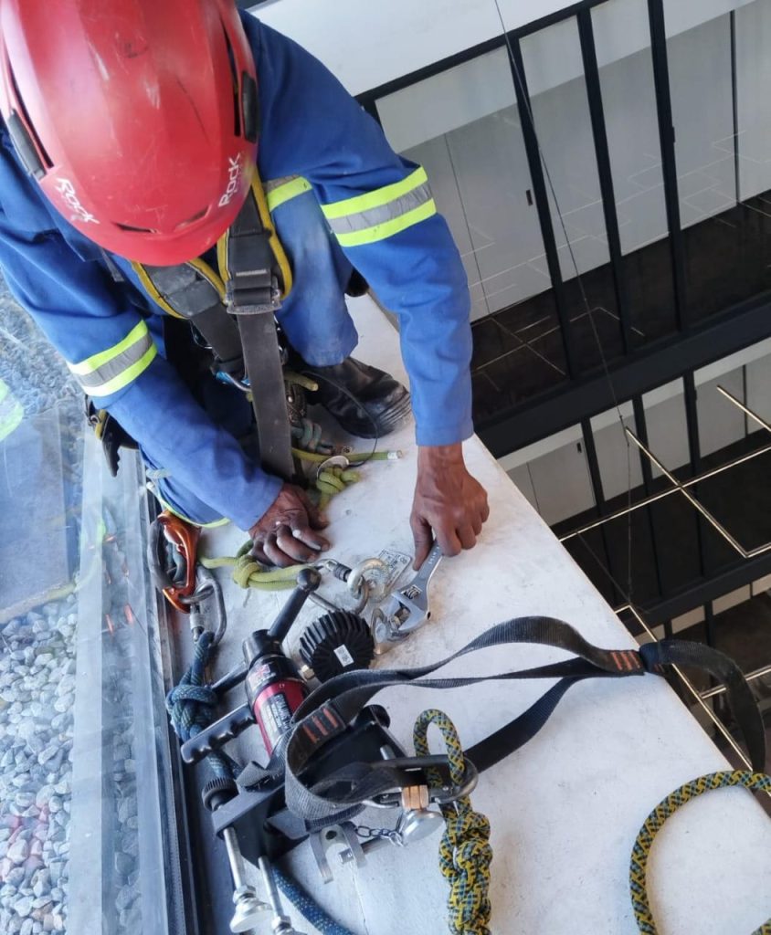 Anchor Point Testing Machine Anchor Point Testing Cape Town: 4-Step Certified Confidence